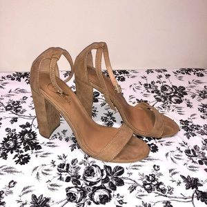 candie’s nude suede heels size 8
